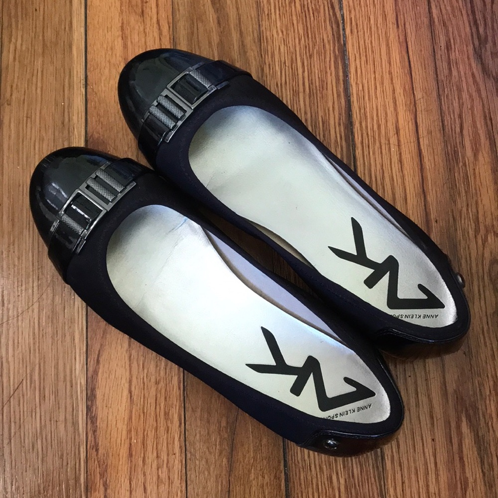 Anne Klein Flats w/ Buckle